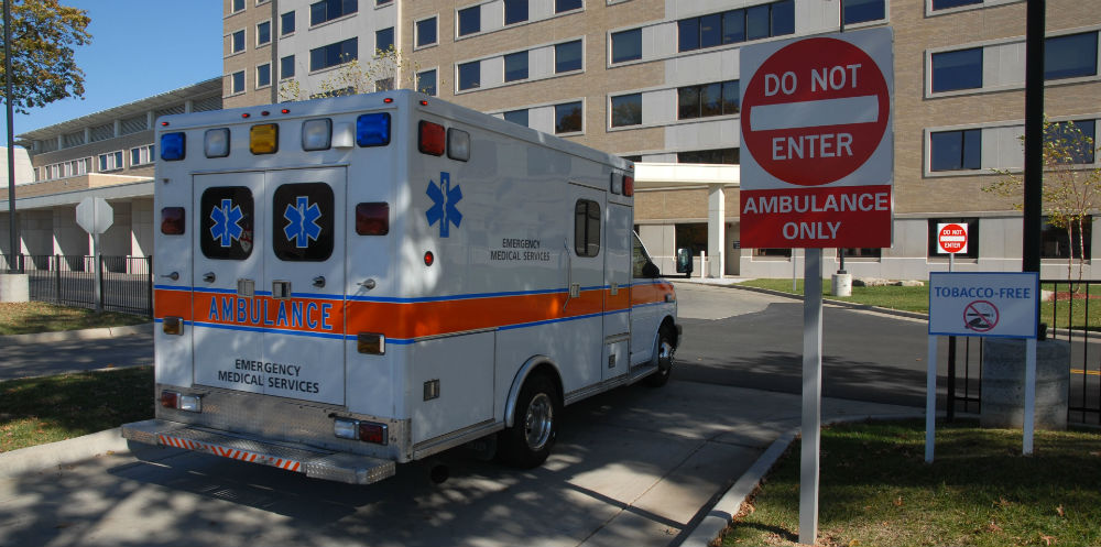 ambulance pixlr