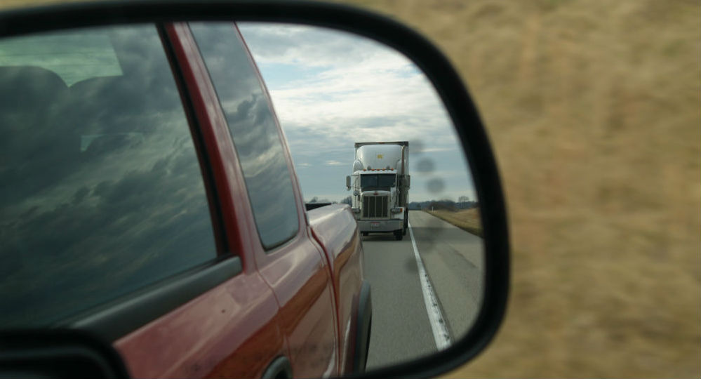 truck in mirror stock pixlr 2
